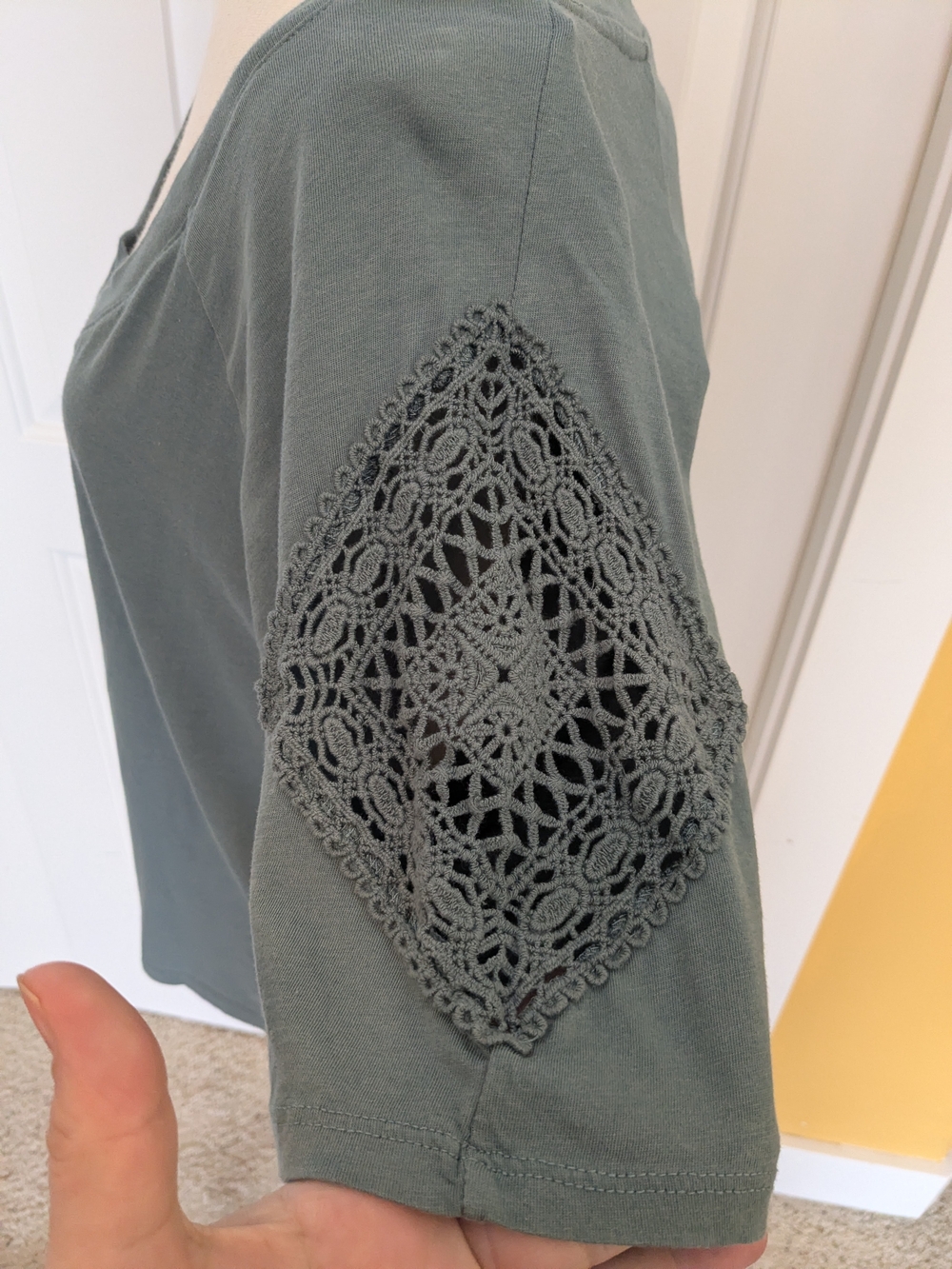 C&C California Women's Short Sleeve Tee with Lace Diamond Sleeve - Teal Green